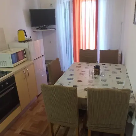 Vinko Cvitan *