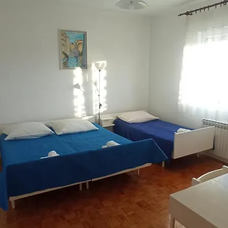 Apartment Vinko Cvitan Tribalj
